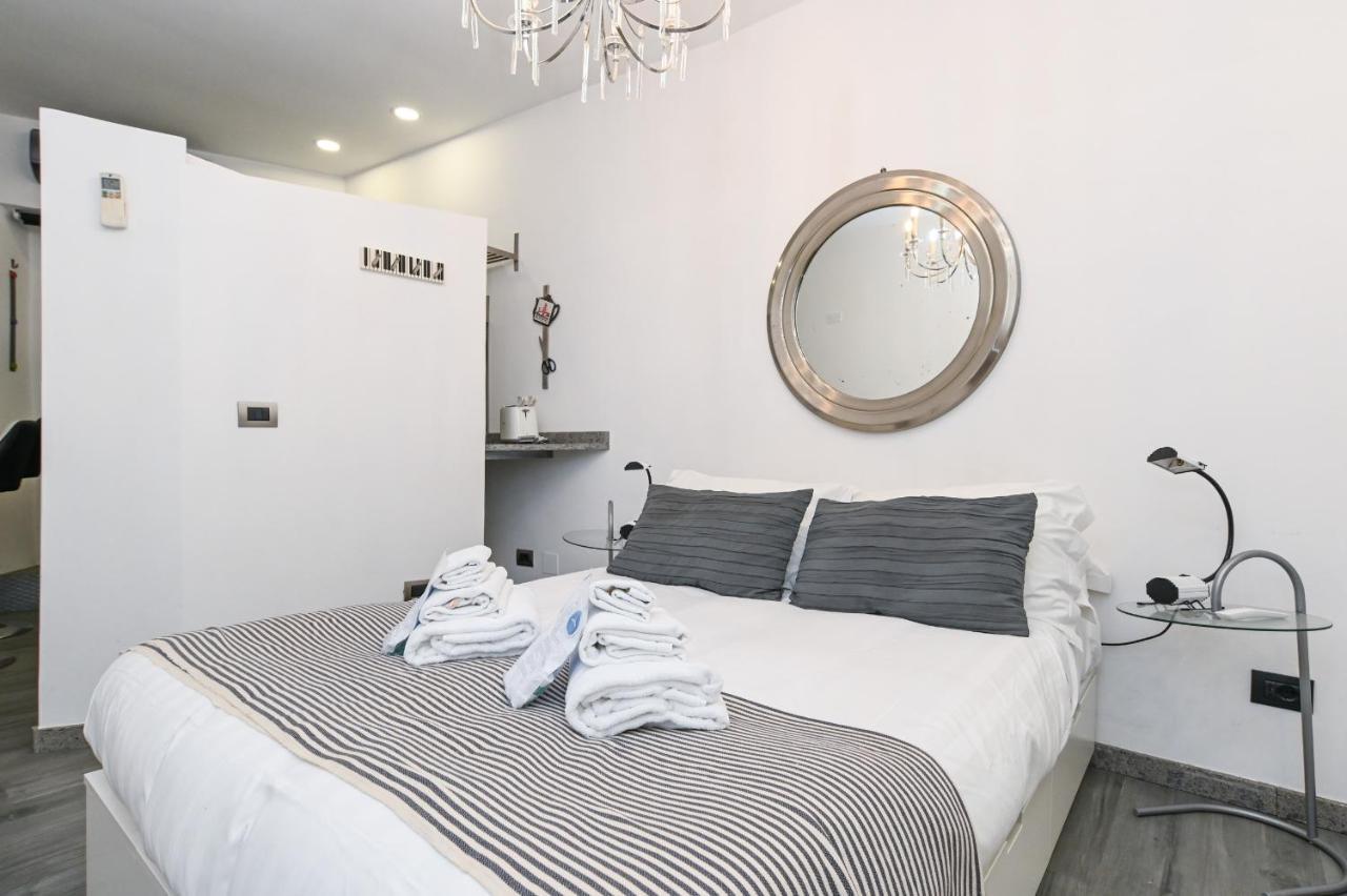 The Essential Trastevere Design Studio Рим Экстерьер фото