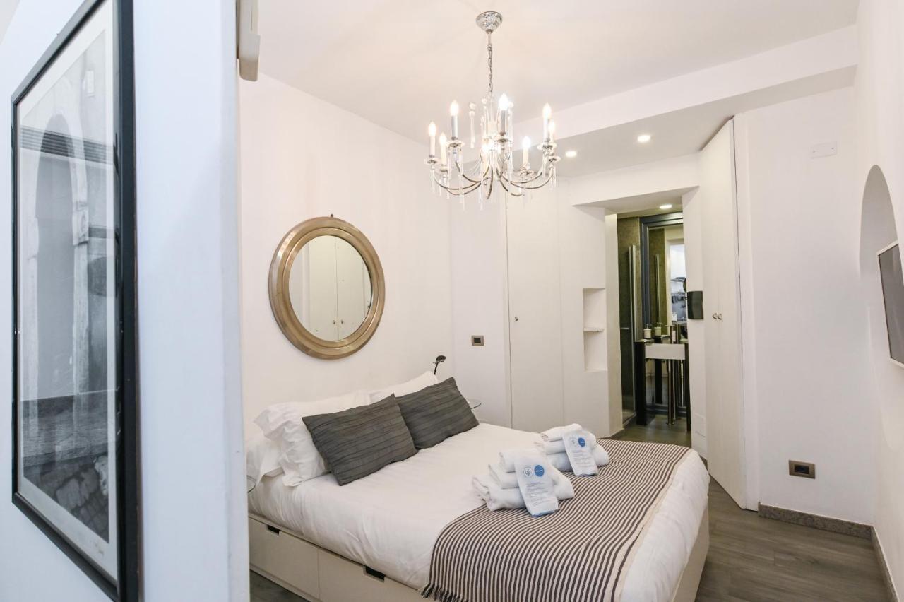 The Essential Trastevere Design Studio Рим Экстерьер фото